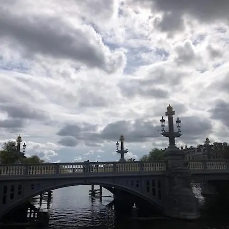 Boat & Breakfast ゲストハウス アムステルダム