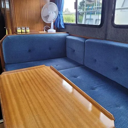 Bed & Breakfast Boat & Breakfast *