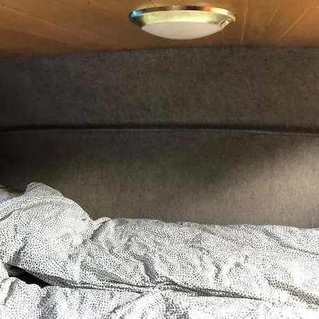 Boat & Breakfast Bed & Breakfast