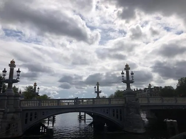 Boat & Breakfast ゲストハウス アムステルダム