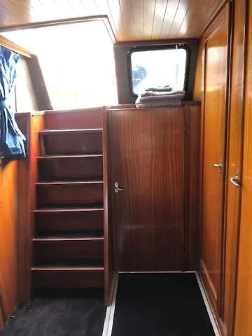 Boat & Breakfast 게스트하우스